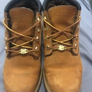 Women’s low rise timberlands